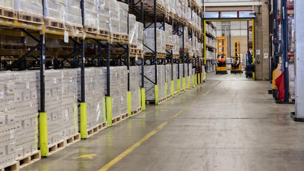 J-i-warehouse-cleaning-002