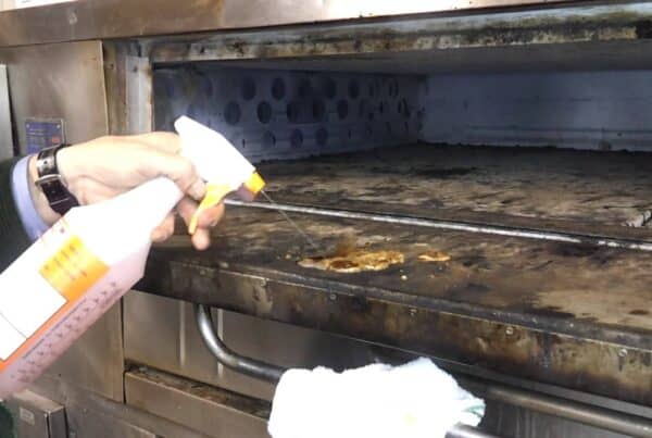 pizza oven cleaning